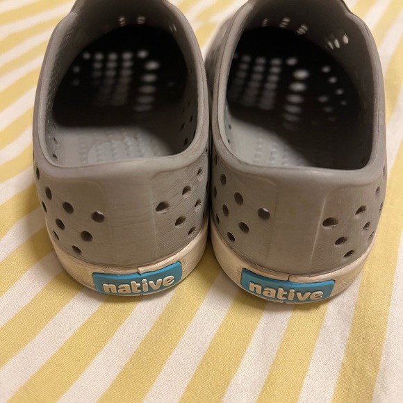 Native Sneakers! - Picture 2 of 4